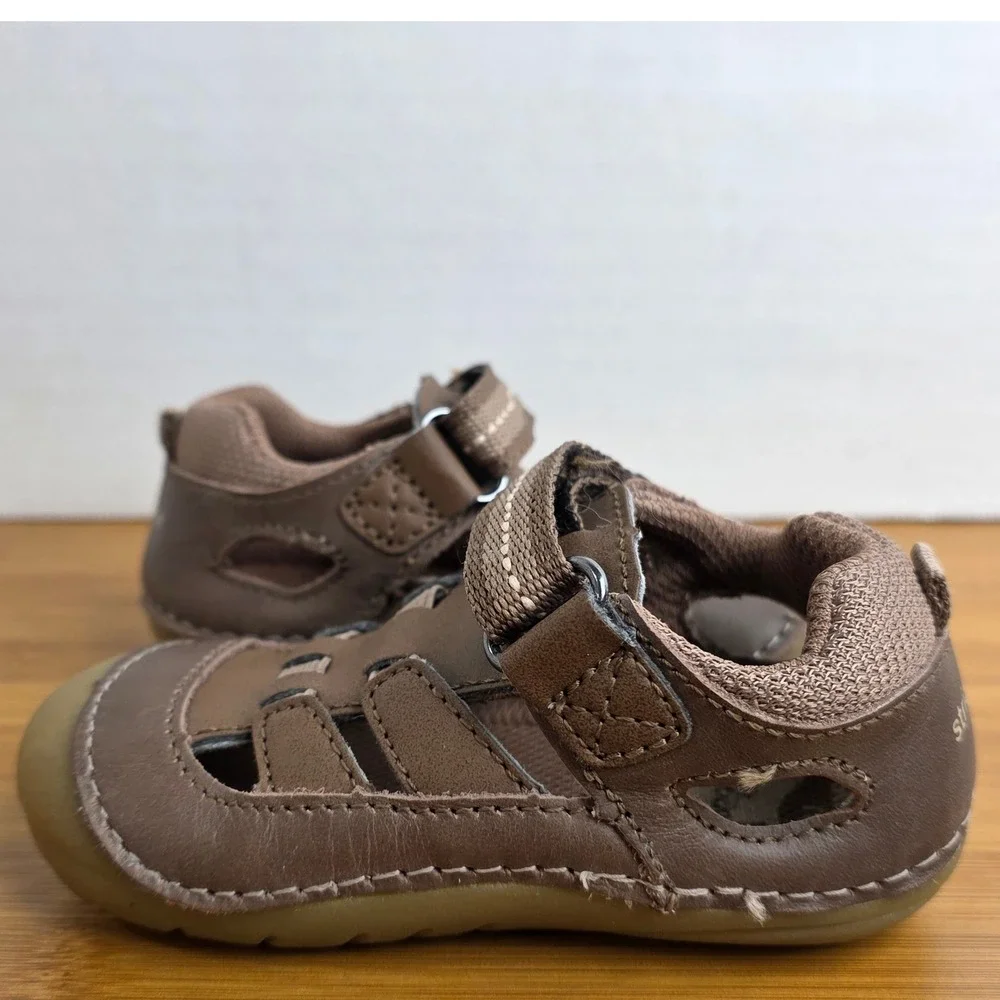 Stride Rite SM Sonny Boys Brown Leather Fisherman Sandals Shoes 5.5W BB015002